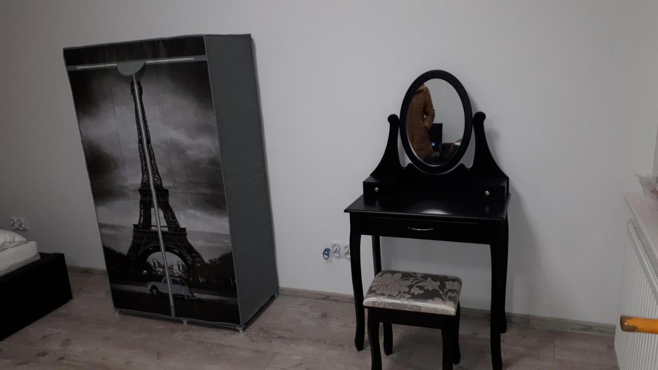 Apartament Centrum Sienkiewicza Wieza Eiffla Promenada -Klimatyzacja- Kielce Dış mekan fotoğraf